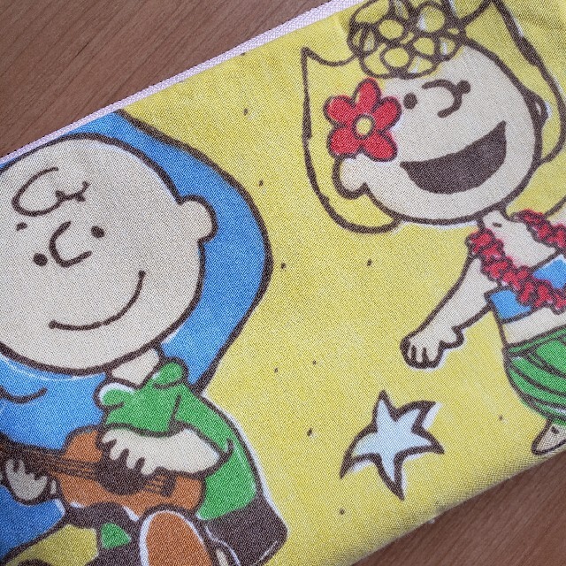 SNOOPY(スヌーピー)のハンドメイド スヌーピー マルチポーチ 通帳ケース 母子手帳ケース ヴィンテージ ハンドメイドのファッション小物(ポーチ)の商品写真