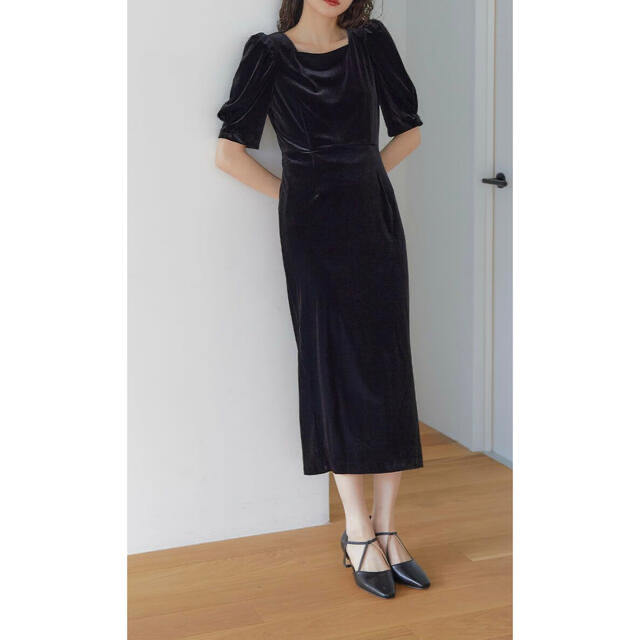 《Ayla》velvet half sleeve dress ブラック レディースのワンピース(ロングワンピース/マキシワンピース)の商品写真