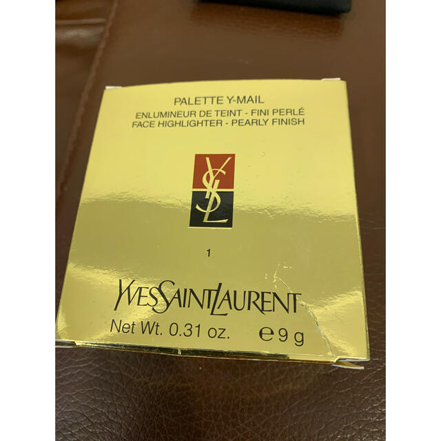 Yves Saint Laurent Beaute(イヴサンローランボーテ)のイブサンローラン　パレットYメール ハイライター  PALETTE Y-MAIL コスメ/美容のベースメイク/化粧品(フェイスパウダー)の商品写真