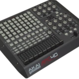 AKAI APC40 MIDIコントローラーの通販 by よもぎちゃん's shop｜ラクマ