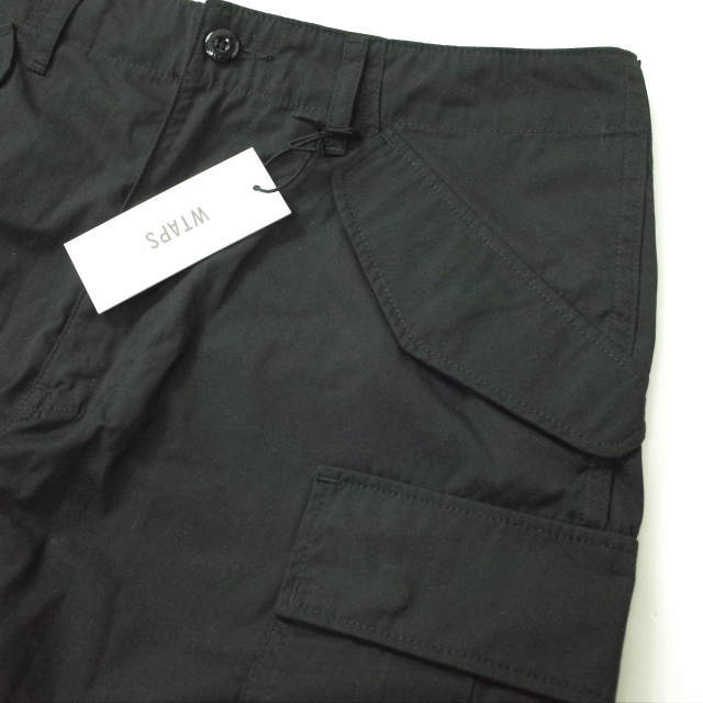 W)taps(ダブルタップス)のWTAPS ダブルタップス 22SS 日本製 CARGO / SHORTS / COPO. WEATHER ウェザークロス カーゴショーツ 221BRDT-PTM06 03(L) BLACK ショートパンツ ボトムス【新古品】【中古】【WTAPS】 メンズのパンツ(ショートパンツ)の商品写真