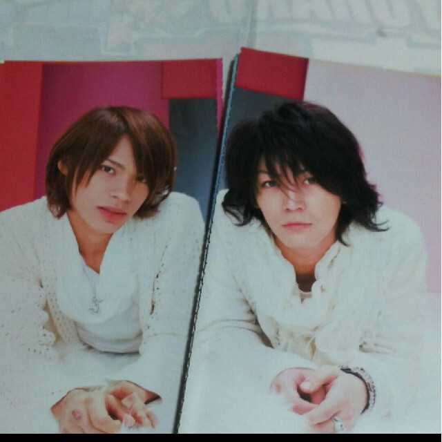 KAT-TUN(カトゥーン)の《1086》KAT-TUN   duet  2008年1月   切り抜き エンタメ/ホビーの雑誌(アート/エンタメ/ホビー)の商品写真