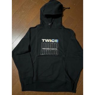 トゥワイス(TWICE)のTWICEパーカー(アイドルグッズ)