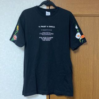 ザラ(ZARA)の即決 ZARA ザラ フラワー ブラック 半袖Tシャツ(Tシャツ/カットソー(半袖/袖なし))