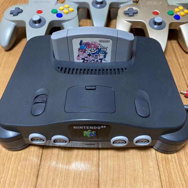 Nintendo64本体+ カセット（スマブラ）