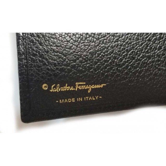 Ferragamo(フェラガモ)の未使用 フェラガモ 財布 メンズ 二つ折り ブラック 黒 レザー 型押し メンズのファッション小物(長財布)の商品写真