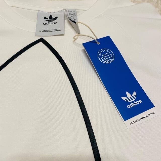 adidas(アディダス)の【adidas】ビッグ トレフォイル アウトライン Tシャツ 白 レディースのトップス(Tシャツ(半袖/袖なし))の商品写真