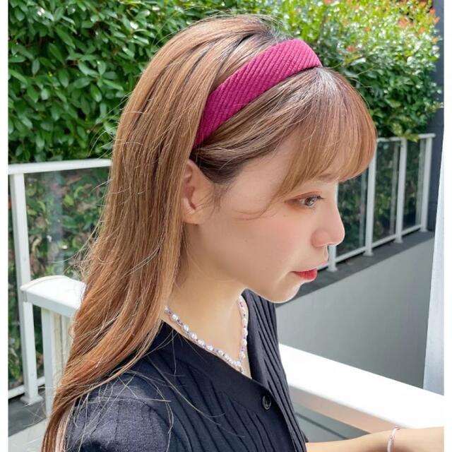 WEGO(ウィゴー)のWEGO コーデュロイカチューシャ（ワイン） レディースのヘアアクセサリー(カチューシャ)の商品写真