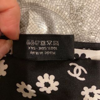 CHANEL - CHANEL ヘアバンド 中古 デイジーの通販 by kulala｜シャネル ...