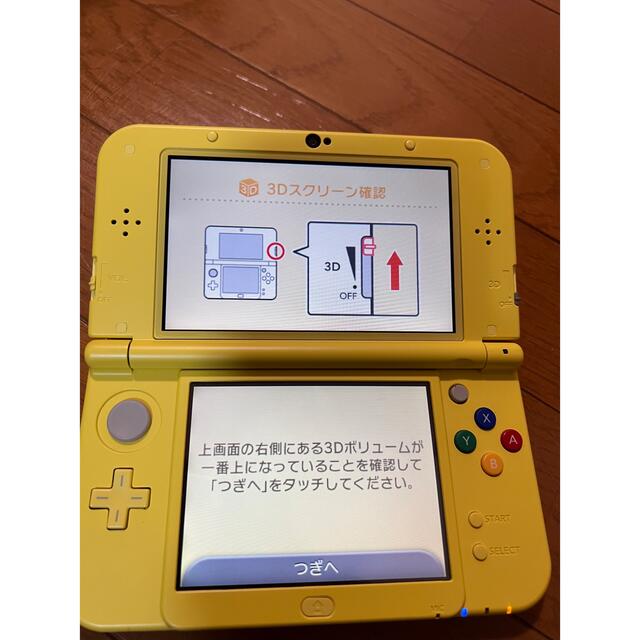 任天堂(ニンテンドウ)のニンテンドー3DSLL ポケモン ピカチュウ　限定品 エンタメ/ホビーのゲームソフト/ゲーム機本体(携帯用ゲーム機本体)の商品写真