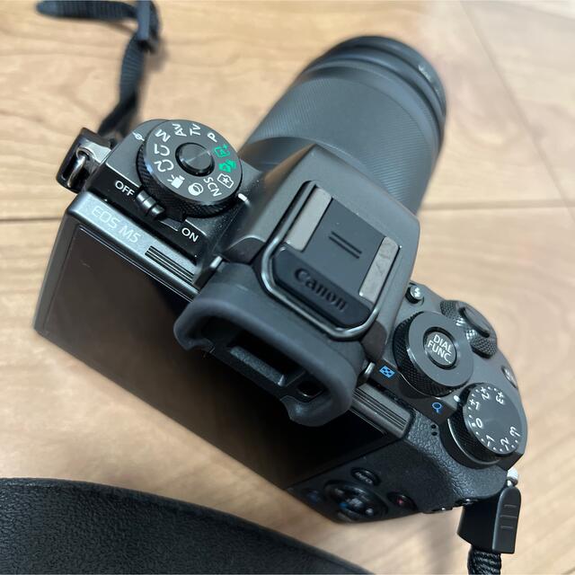 Canon(キヤノン)のCanon EOS M5 EF-M18-150 IS STM レンズキット スマホ/家電/カメラのカメラ(ミラーレス一眼)の商品写真