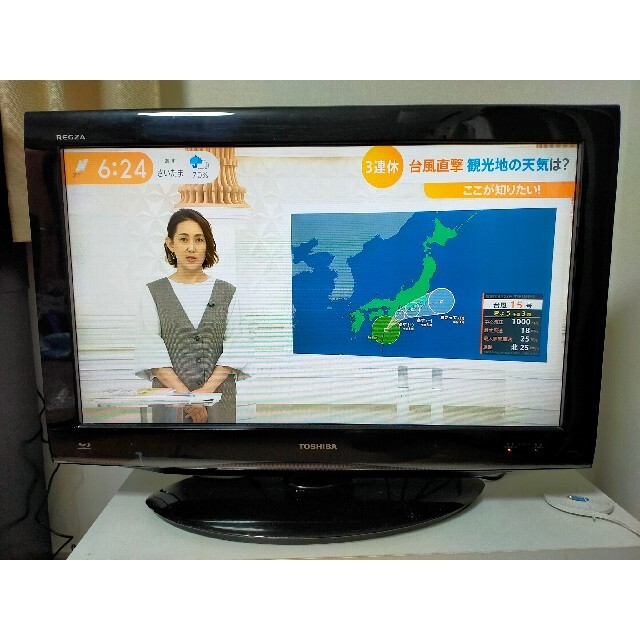 東芝(トウシバ)のTOSHIBA REGZA R1BDP 32R1BDP スマホ/家電/カメラのテレビ/映像機器(テレビ)の商品写真