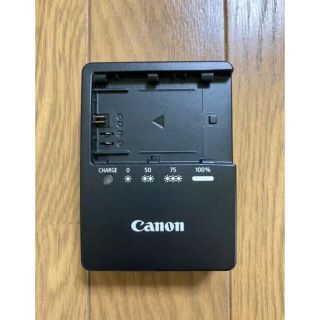 キヤノン(Canon)のCanon バッテリーチャージャー LC-E6(バッテリー/充電器)