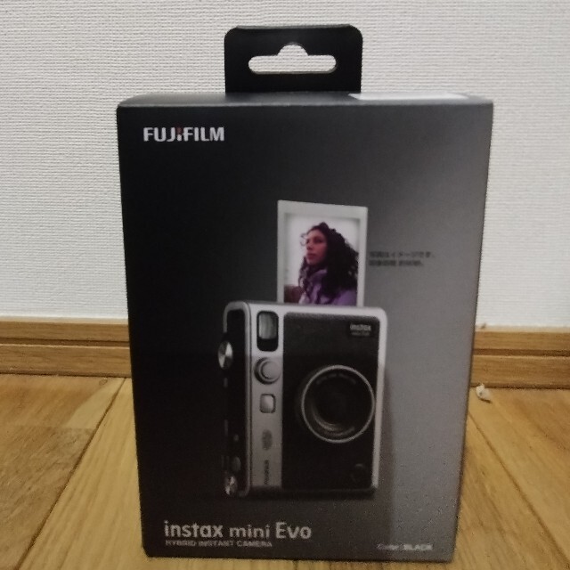 【新品未開封】富士フイルム インスタントカメラ Instax mini Evo