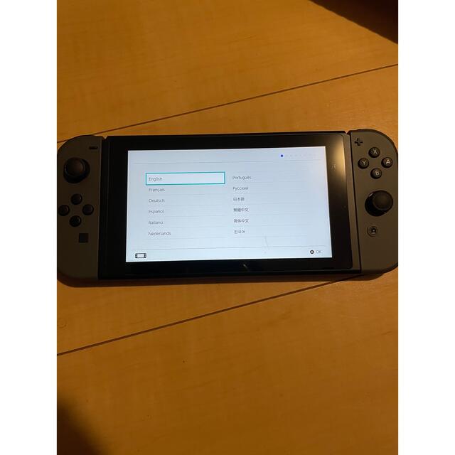 Nintendo Switch(ニンテンドースイッチ)のNintendo Switchグレー 本体+プロコントローラー エンタメ/ホビーのゲームソフト/ゲーム機本体(家庭用ゲーム機本体)の商品写真