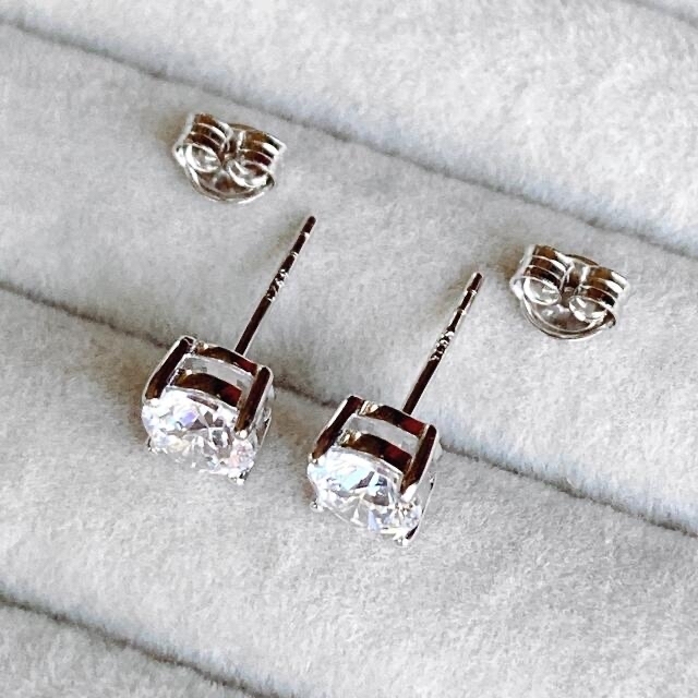 【最高品質✨】 1粒ダイヤ ピアス スワロフスキー 6mm 4爪 ジュエリー