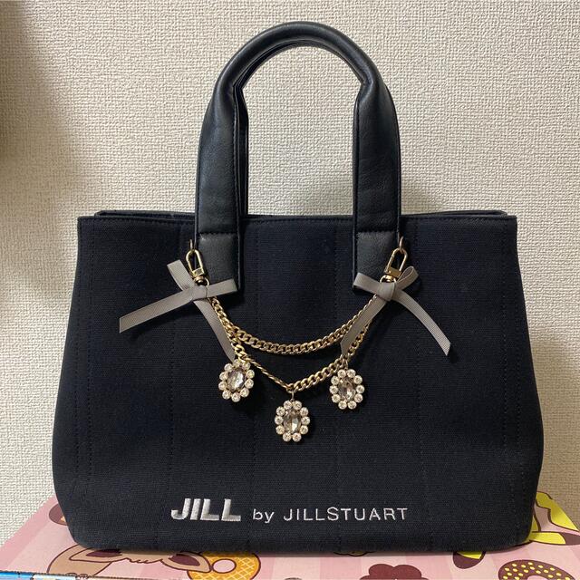 JILL by JILLSTUART(ジルバイジルスチュアート)のジルバイジルスチュアート　ジュエルリボントート　大サイズ　黒 レディースのバッグ(トートバッグ)の商品写真