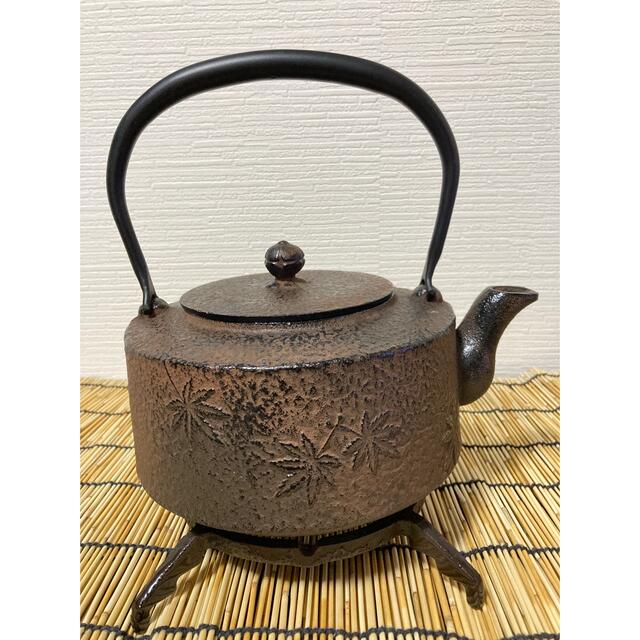 独創的 新品、未使用品 南部運南堂 鍋元造 楓紋様 南部鉄瓶 南部鉄器 工芸品