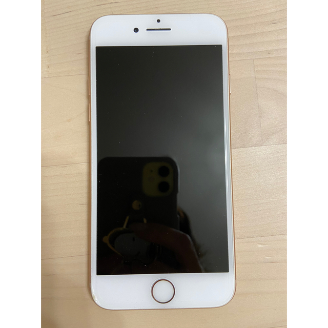 iPhone(アイフォーン)のiPhone8 本体 スマホ/家電/カメラのスマートフォン/携帯電話(スマートフォン本体)の商品写真