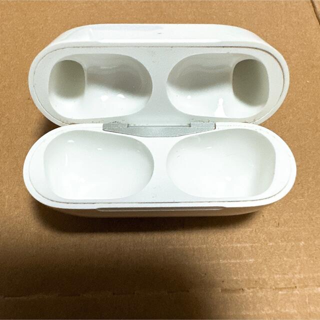 Apple(アップル)の【中古品】Apple AirPods Pro MWP22J/A ケーブル無し スマホ/家電/カメラのオーディオ機器(ヘッドフォン/イヤフォン)の商品写真