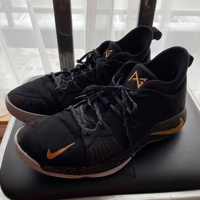 NIKE(ナイキ)のNIKE PG2 (NIKE ID) 27.5cm   2足セットに変更 スポーツ/アウトドアのスポーツ/アウトドア その他(バスケットボール)の商品写真