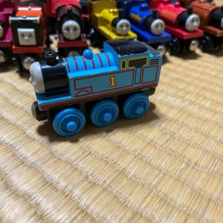 フィッシャープライス(Fisher-Price)の木製トーマスシリーズ　トーマス(電車のおもちゃ/車)