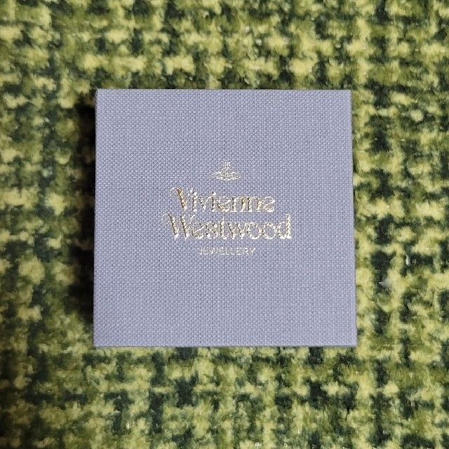 Vivienne Westwood(ヴィヴィアンウエストウッド)の【justin様専用】ヴィヴィアン 箱・アクセサリー袋 レディースのバッグ(ショップ袋)の商品写真