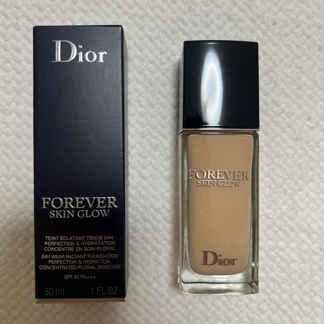 Dior(ディオール)のディオールスキン フォーエヴァー フルイド グロウ 1N コスメ/美容のベースメイク/化粧品(ファンデーション)の商品写真