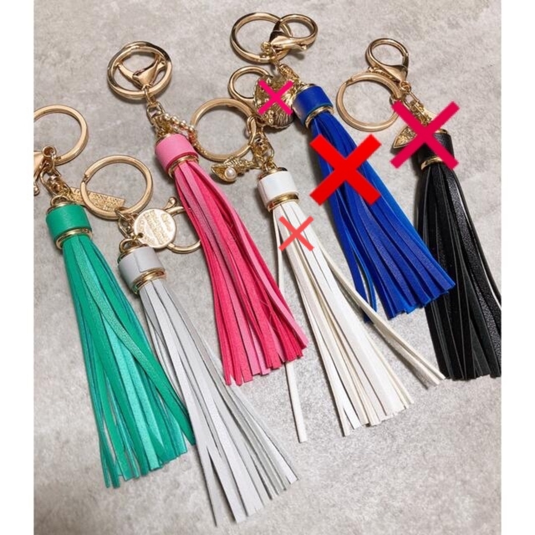 ZARA(ザラ)の大人気カスタム♡【イニシャルキーホルダー】高見え　レザータッセル レディースのアクセサリー(チャーム)の商品写真