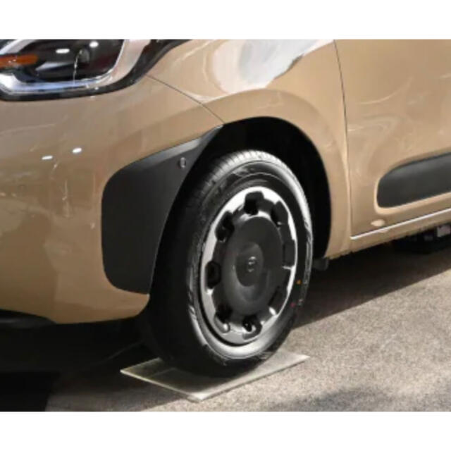 トヨタ シエンタ ホイール、ホイールキャップ ディーラー外し - 自動車 トヨタ シエンタ ホイール、ホイールキャップ ディーラー外し - 自動車
