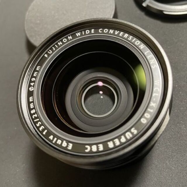 富士フイルム(フジフイルム)の【最終値下】富士フイルムX100T silver ＋WCL-X100セット スマホ/家電/カメラのカメラ(コンパクトデジタルカメラ)の商品写真