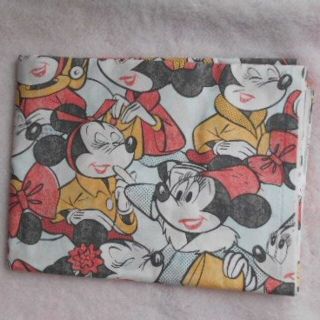 ディズニー(Disney)の廃盤🌟新品・未使用💛ミニーマウス生地（約110㎝　×　150㎝）オレンジ(生地/糸)