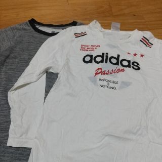 アディダス(adidas)のadidas　アディダス　ユニクロ　長袖ロンティー１４０(Tシャツ/カットソー)