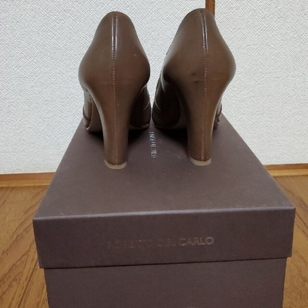 Roberto del Carlo(ロベルトデルカルロ)の新品未使用ROBERTO DEL CARLOロベルトデルカルロ オペラパンプス レディースの靴/シューズ(ハイヒール/パンプス)の商品写真