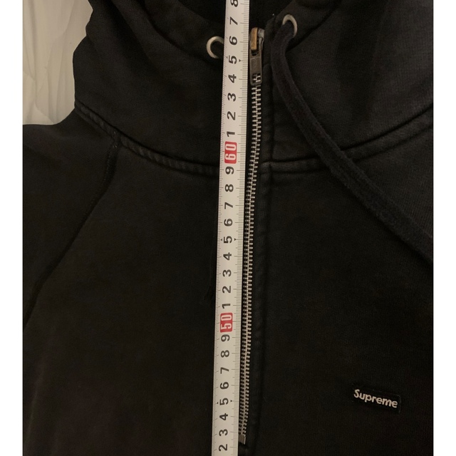 Supreme(シュプリーム)のsupreme small logo half zip parka メンズのトップス(パーカー)の商品写真