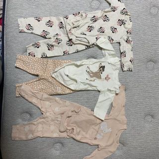 エイチアンドエイチ(H&H)のベビー服　新生児　H&M(ロンパース)