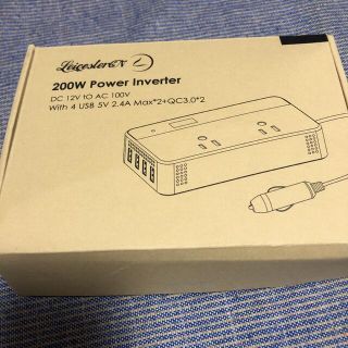 車載用充電器　USB4口　AC100v電源2口(車内アクセサリ)