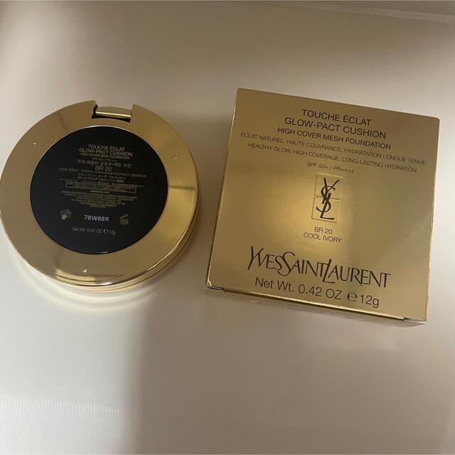 Yves Saint Laurent Beaute(イヴサンローランボーテ)の新品未使用♡イブサンローランYSLラディアントタッチグロウパクトBR20 コスメ/美容のベースメイク/化粧品(ファンデーション)の商品写真