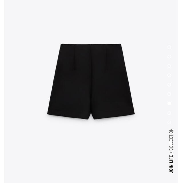 ZARA(ザラ)のザラ ゴールドボタンバミューダパンツ レディースのパンツ(ショートパンツ)の商品写真