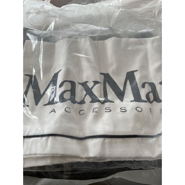 人気 Max Mara - 早い者勝ち!Max Mara テディケープ 定番ホワイトの
