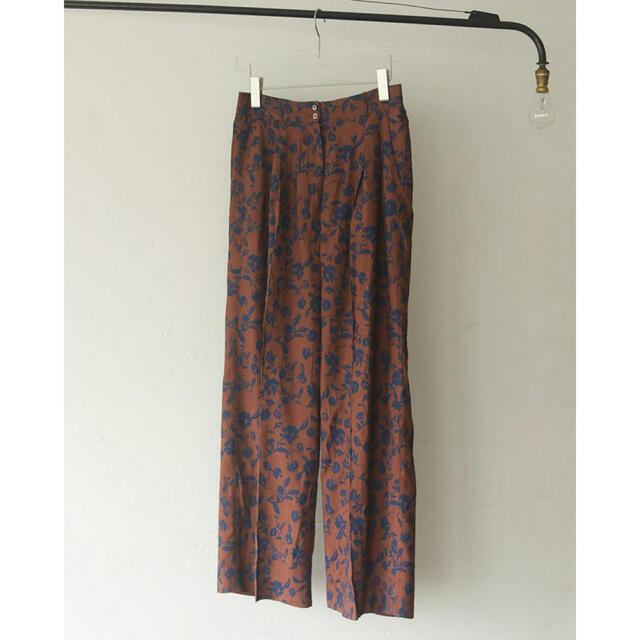 TODAYFUL(トゥデイフル)の★再値下げ！todayful  Flower Shantung Trousers レディースのパンツ(カジュアルパンツ)の商品写真