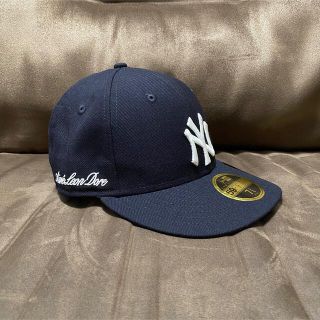 ①NEW ERA キャップ②JS RELUME リバティパンツ