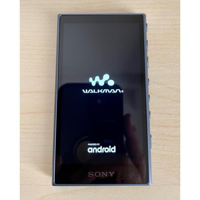 WALKMAN(ウォークマン)のSONY ウォークマン Aシリーズ NW-A105HN 16GB SDカード付 スマホ/家電/カメラのオーディオ機器(ポータブルプレーヤー)の商品写真