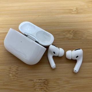 アップル(Apple)のAirPods Pro MWP22J/A(ヘッドフォン/イヤフォン)