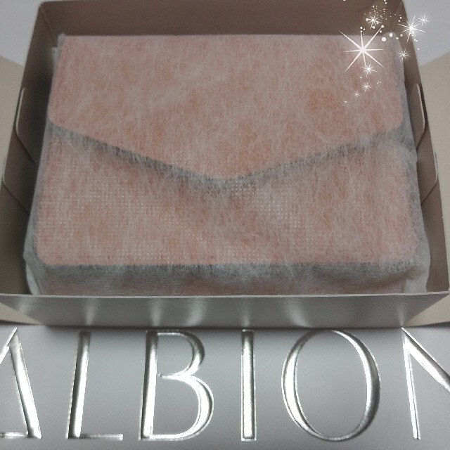 ALBION(アルビオン)のBuuuuu様専用♡レア非売品♡アルビオン★三つ折り財布★おまけ付き★記念品 コスメ/美容のキット/セット(コフレ/メイクアップセット)の商品写真