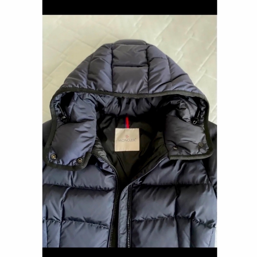 MONCLER(モンクレール)の【美品】モンクレール　ショートダウン　　　　BETURA  size 0   レディースのジャケット/アウター(ダウンジャケット)の商品写真