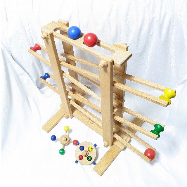 ☆廃盤品☆BorneLundボーネルンド 木製コロコロタワー 木製玩具 ☆廃盤品☆BorneLundボーネルンド 木製コロコロタワー 木製玩具