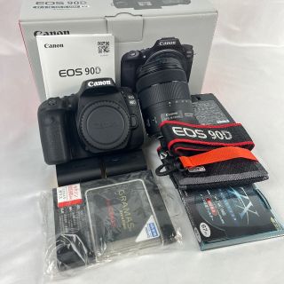 キヤノン(Canon)の美品 Canon EOS 90D EF-S18-135 IS USM キット(デジタル一眼)