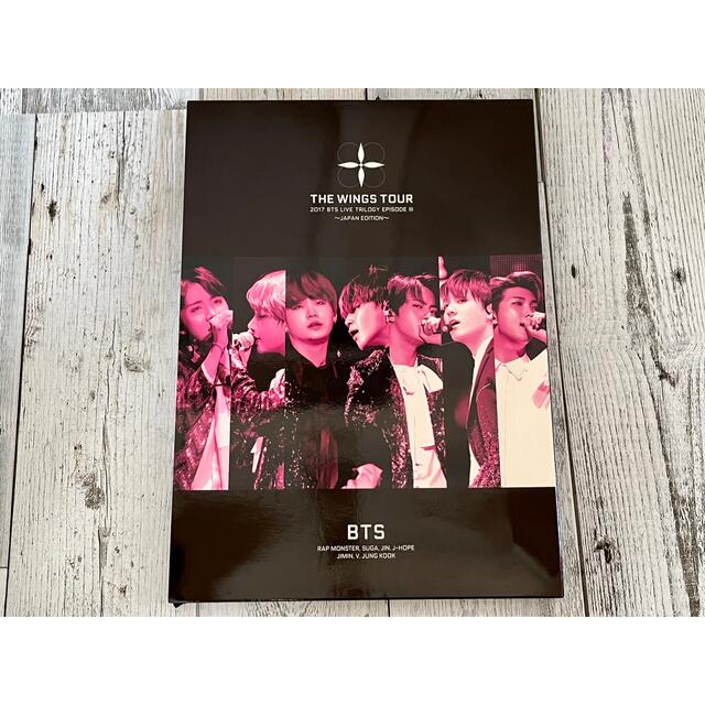 防弾少年団(BTS)(ボウダンショウネンダン)の2017 BTS LIVE TRILOGY EPISODE III ブルーレイ エンタメ/ホビーのDVD/ブルーレイ(ミュージック)の商品写真