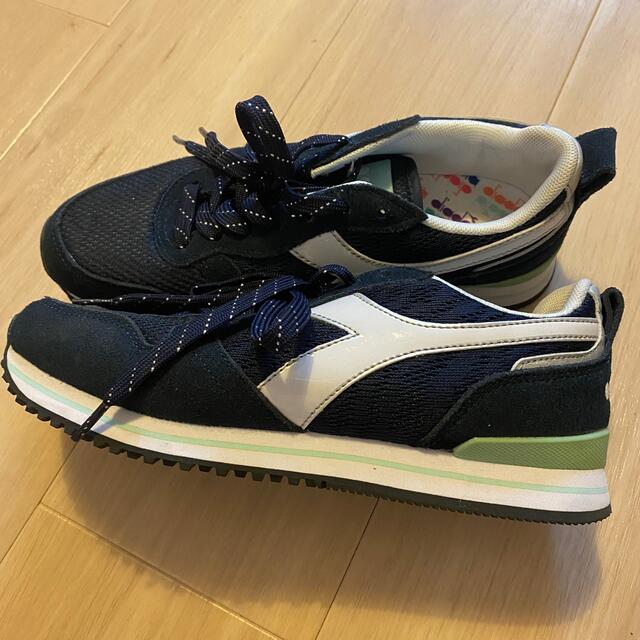 DIADORA(ディアドラ)のディアドラ スニーカー ほぼ未使用 24.5cm レディースの靴/シューズ(スニーカー)の商品写真